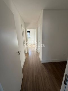 Apartamento 3 suítes e 2 vagas ampla área de Lazer na Meia Praia de R$ 2.200.000,00 por R$ 1.680.000,00 ( R$ 600 mil de entrada e saldo em 60x ).