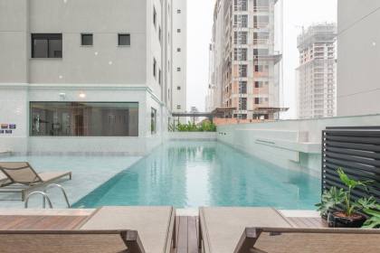 Apartamento 3 suítes e 2 vagas ampla área de Lazer na Meia Praia