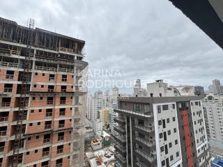 Oportunidade na Meia Praia Frente 3º Aven 3 suítes e 2 vagas lazer completo R$ 1.200.000,00 á vista