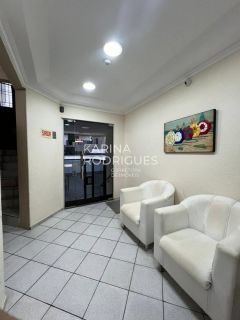 Excelente Apartamento Quadra Mar na Meia Praia 2 quartos sendo 1 suíte