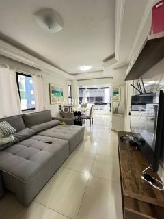 Excelente Apartamento Quadra Mar na Meia Praia 2 quartos sendo 1 suíte