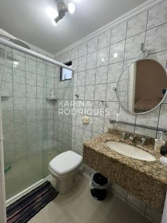 Excelente Apartamento Quadra Mar na Meia Praia 2 quartos sendo 1 suíte