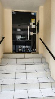 Excelente Apartamento Quadra Mar na Meia Praia 2 quartos sendo 1 suíte