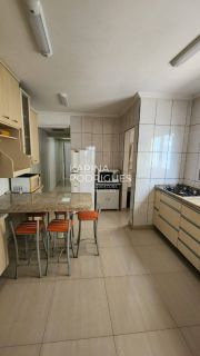 Excelente Apartamento Quadra Mar na Meia Praia 2 quartos sendo 1 suíte