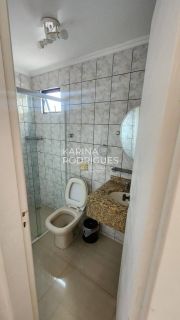 Excelente Apartamento Quadra Mar na Meia Praia 2 quartos sendo 1 suíte