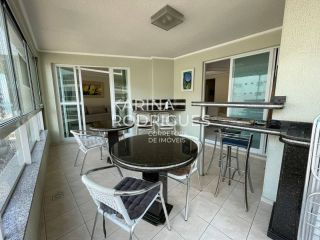 Cobertura na Rua do Russi Russi em Meia Praia 3 quartos sendo 1 suíte 4 vagas de garagem