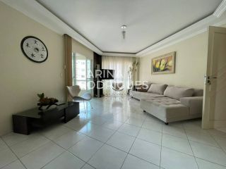 Cobertura na Rua do Russi Russi em Meia Praia 3 quartos sendo 1 suíte 4 vagas de garagem