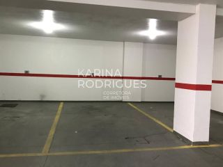 Excelente Apartamento de 3 suítes na Meia Praia para Temporada