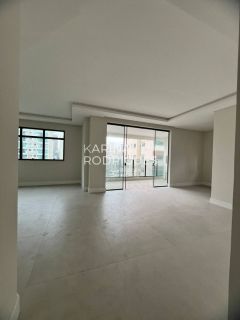 Excelente Apartamento 3 suítes e 2 vagas de garagem ( ampla área de lazer)