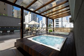 Apartamento 280 m² 3 suítes e 2 vagas finamente mobiliado na Meia Praia