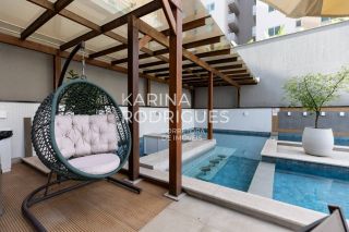 Apartamento 280 m² 3 suítes e 2 vagas finamente mobiliado na Meia Praia