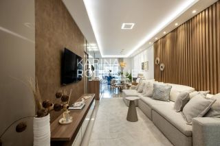 Apartamento 280 m² 3 suítes e 2 vagas finamente mobiliado na Meia Praia