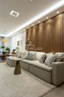 Apartamento 280 m² 3 suítes e 2 vagas finamente mobiliado na Meia Praia