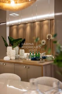 Apartamento 280 m² 3 suítes e 2 vagas finamente mobiliado na Meia Praia