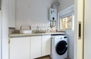 Apartamento 280 m² 3 suítes e 2 vagas finamente mobiliado na Meia Praia