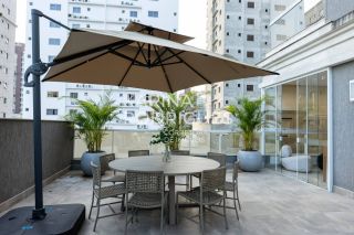 Apartamento 280 m² 3 suítes e 2 vagas finamente mobiliado na Meia Praia