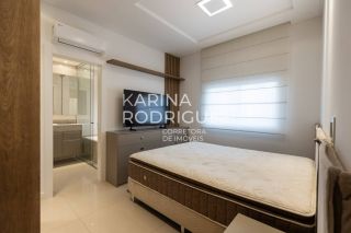 Apartamento 280 m² 3 suítes e 2 vagas finamente mobiliado na Meia Praia