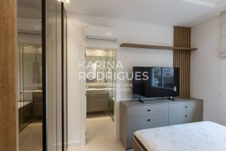 Apartamento 280 m² 3 suítes e 2 vagas finamente mobiliado na Meia Praia