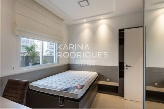 Apartamento 280 m² 3 suítes e 2 vagas finamente mobiliado na Meia Praia