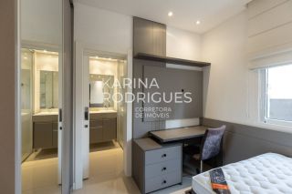 Apartamento 280 m² 3 suítes e 2 vagas finamente mobiliado na Meia Praia