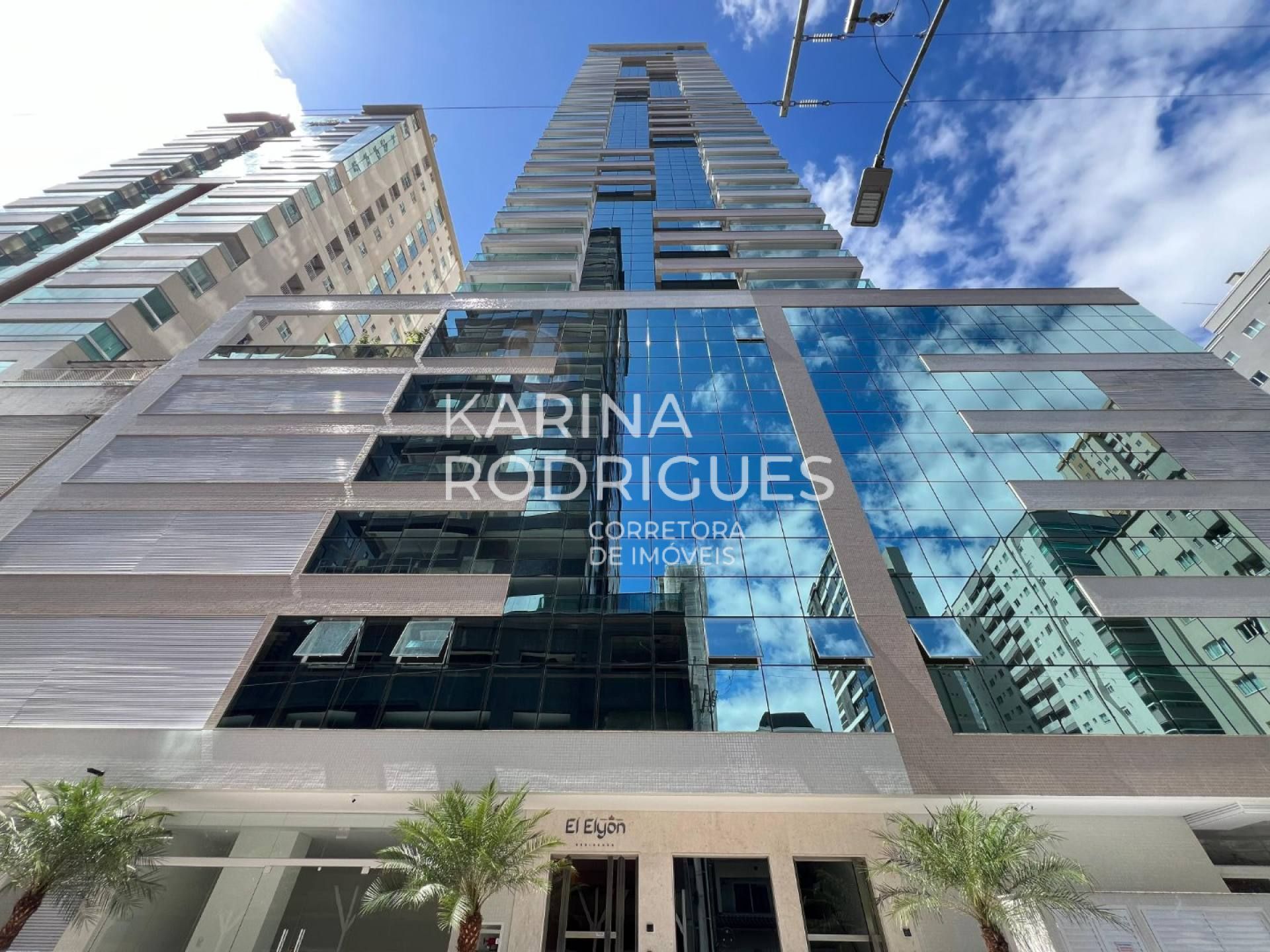 Excelente apartamento 4 suítes com 190 m² privativos ampla área de lazer de R$ 2.750.000,00 por R$ 2.000.000,00 na Meia Praia