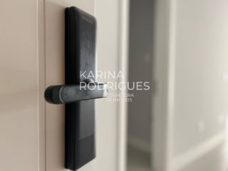 Excelente apartamento 4 suítes com 190 m² privativos ampla área de lazer de R$ 2.750.000,00 por R$ 2.000.000,00 na Meia Praia