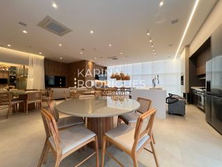 Excelente apartamento 4 suítes com 190 m² privativos ampla área de lazer de R$ 2.750.000,00 por R$ 2.000.000,00 na Meia Praia