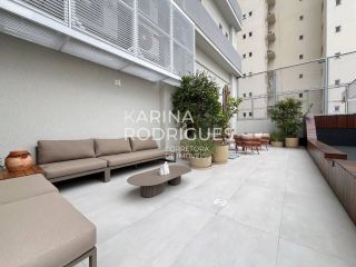 Excelente apartamento 4 suítes com 190 m² privativos ampla área de lazer de R$ 2.750.000,00 por R$ 2.000.000,00 na Meia Praia