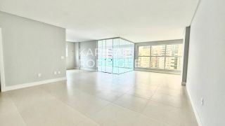 Excelente apartamento 4 suítes com 190 m² privativos ampla área de lazer de R$ 2.750.000,00 por R$ 2.000.000,00 na Meia Praia