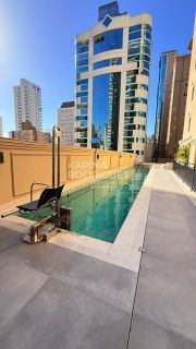 Excelente Apartamento 4 suítes e 3 vagas Vista Mar Padrão Dallo ampla área de Lazer no Rooftop