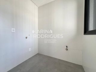 Excelente Apartamento Vista Mar na rua do Píer em Meia Praia 3 suítes com 3 vagas e 1 vaga de Jet sky ampla área de Lazer