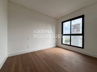 Excelente Apartamento Vista Mar na rua do Píer em Meia Praia 3 suítes com 3 vagas e 1 vaga de Jet sky ampla área de Lazer