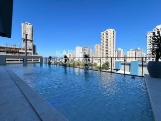 Excelente Apartamento Vista Mar na rua do Píer em Meia Praia 3 suítes com 3 vagas e 1 vaga de Jet sky ampla área de Lazer