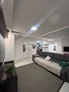 Lindo apartamento 3 suítes e 2 vagas mobiliado em Meia Praia