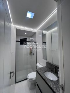 Lindo apartamento 3 suítes e 2 vagas mobiliado em Meia Praia