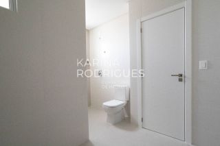 Excelente apartamento Vista Mar 3 suítes com 160 m²  ampla área de lazer de R$ 3.100.000,00 por R$ 2.540.000,00 na Meia Praia