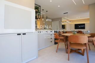 Apartamento Finamente Mobiliado 3 suítes e 2 vagas ampla área de Lazer na Meia Praia