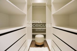 Apartamento Finamente Mobiliado 3 suítes e 2 vagas ampla área de Lazer na Meia Praia