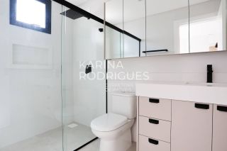 Apartamento Finamente Mobiliado 3 suítes e 2 vagas ampla área de Lazer na Meia Praia