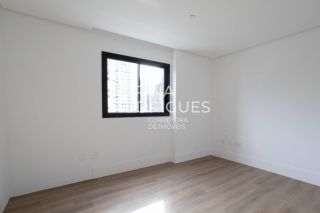 Excelente Apartamento 4 suítes e 3 vagas Padrão Dallo ampla área de Lazer no Rooftop
