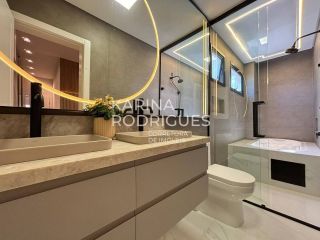 Apartamento finamente mobiliado 3 suítes e 3 vagas com lazer completo Frente Mar e Frente Hard Rock