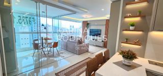 Lindo apartamento 3 suítes e 2 vagas mobiliado em Meia Praia