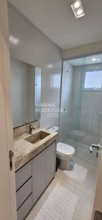 Lindo apartamento 3 suítes e 2 vagas mobiliado em Meia Praia