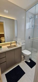 Lindo apartamento 3 suítes e 2 vagas mobiliado em Meia Praia