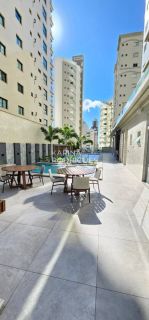 Lindo apartamento 3 suítes e 2 vagas mobiliado em Meia Praia