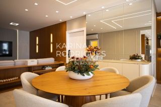 Lindo apartamento finamente mobiliado 4 suítes  e 4 vagas de garagem Quadra Mar na Meia Praia