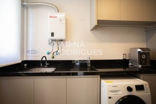 Lindo apartamento finamente mobiliado 4 suítes  e 4 vagas de garagem Quadra Mar na Meia Praia