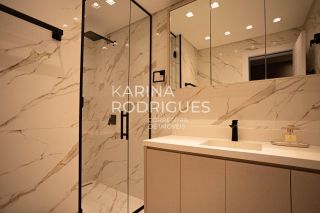 Lindo apartamento finamente mobiliado 4 suítes  e 4 vagas de garagem Quadra Mar na Meia Praia