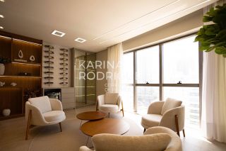 Lindo apartamento finamente mobiliado 4 suítes  e 4 vagas de garagem Quadra Mar na Meia Praia