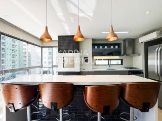 Lindo apartamento finamente mobiliado 4 suítes  e 4 vagas de garagem Quadra Mar na Meia Praia